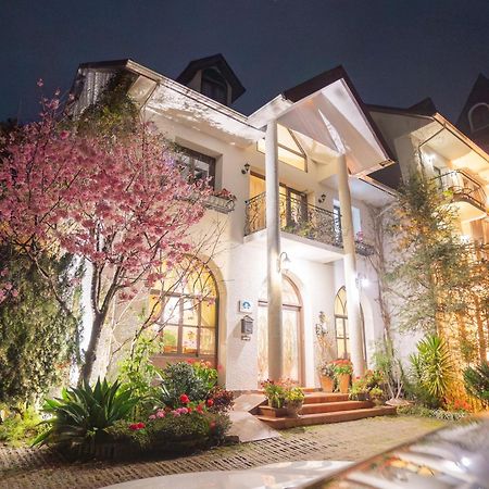Europe Villa Renai Luaran gambar