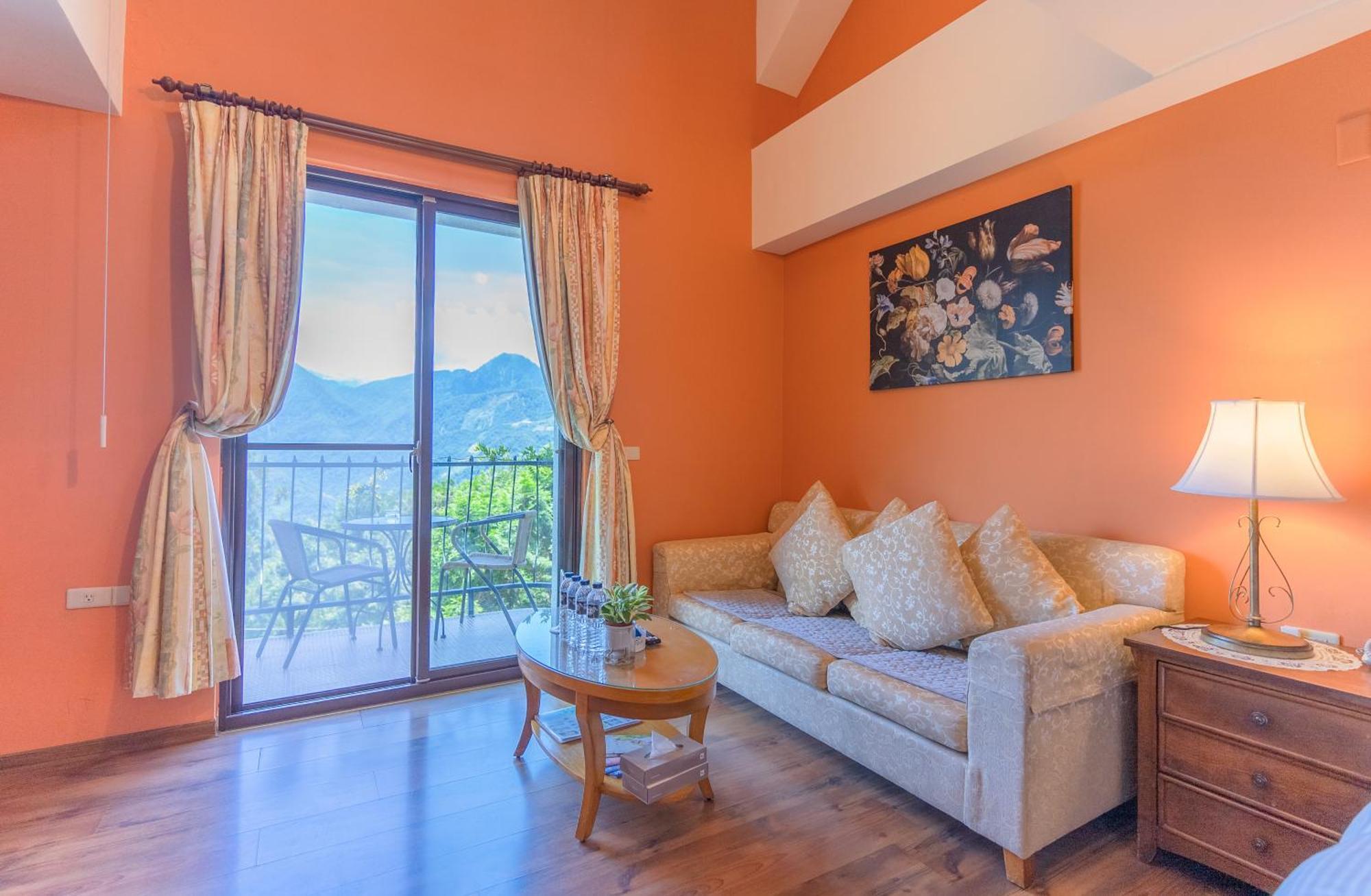 Europe Villa Renai Luaran gambar