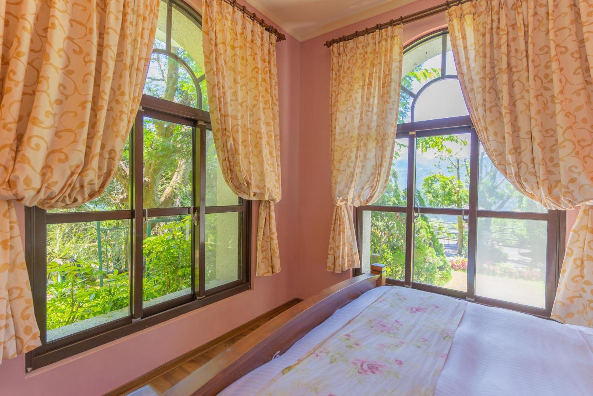 Europe Villa Renai Luaran gambar