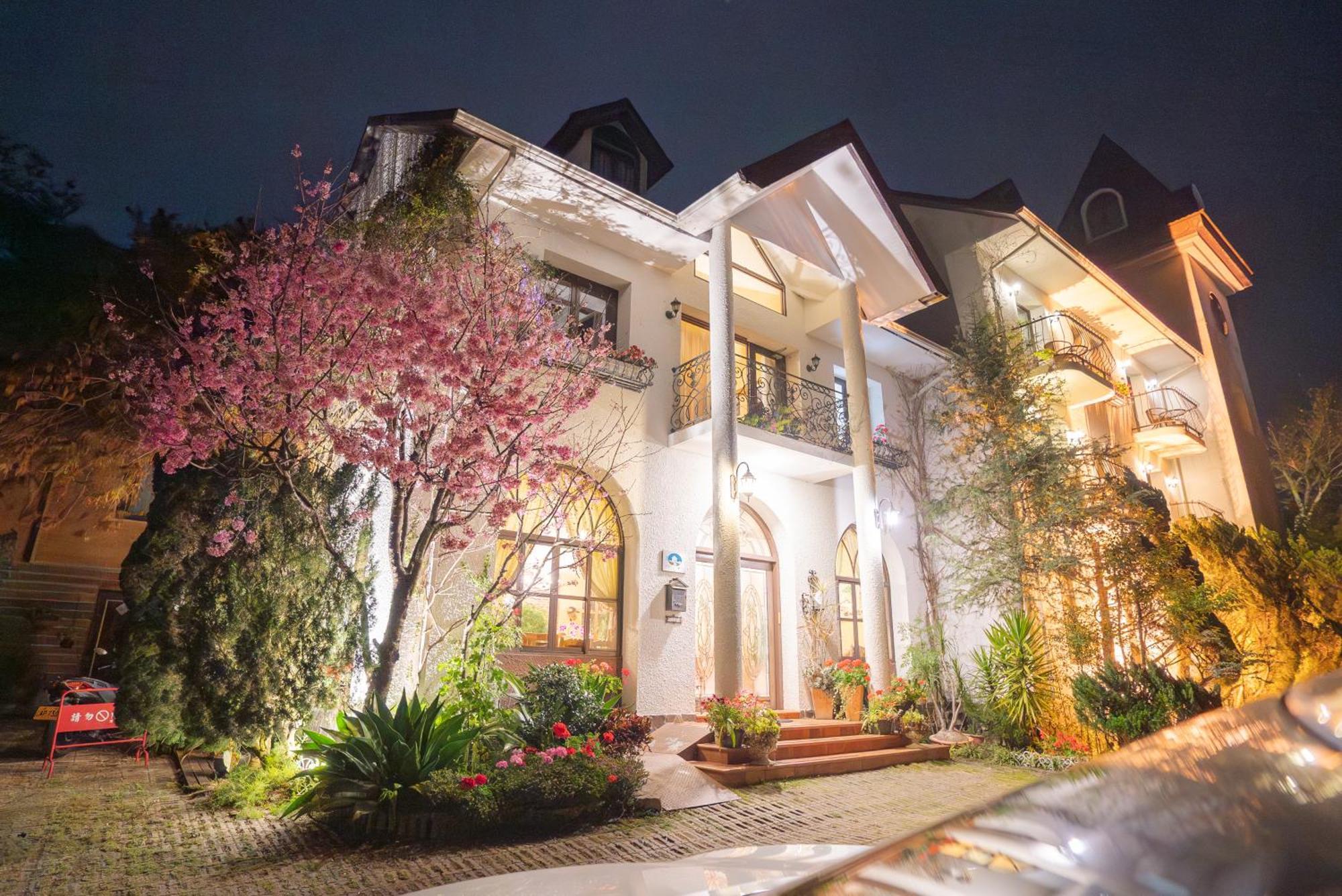 Europe Villa Renai Luaran gambar