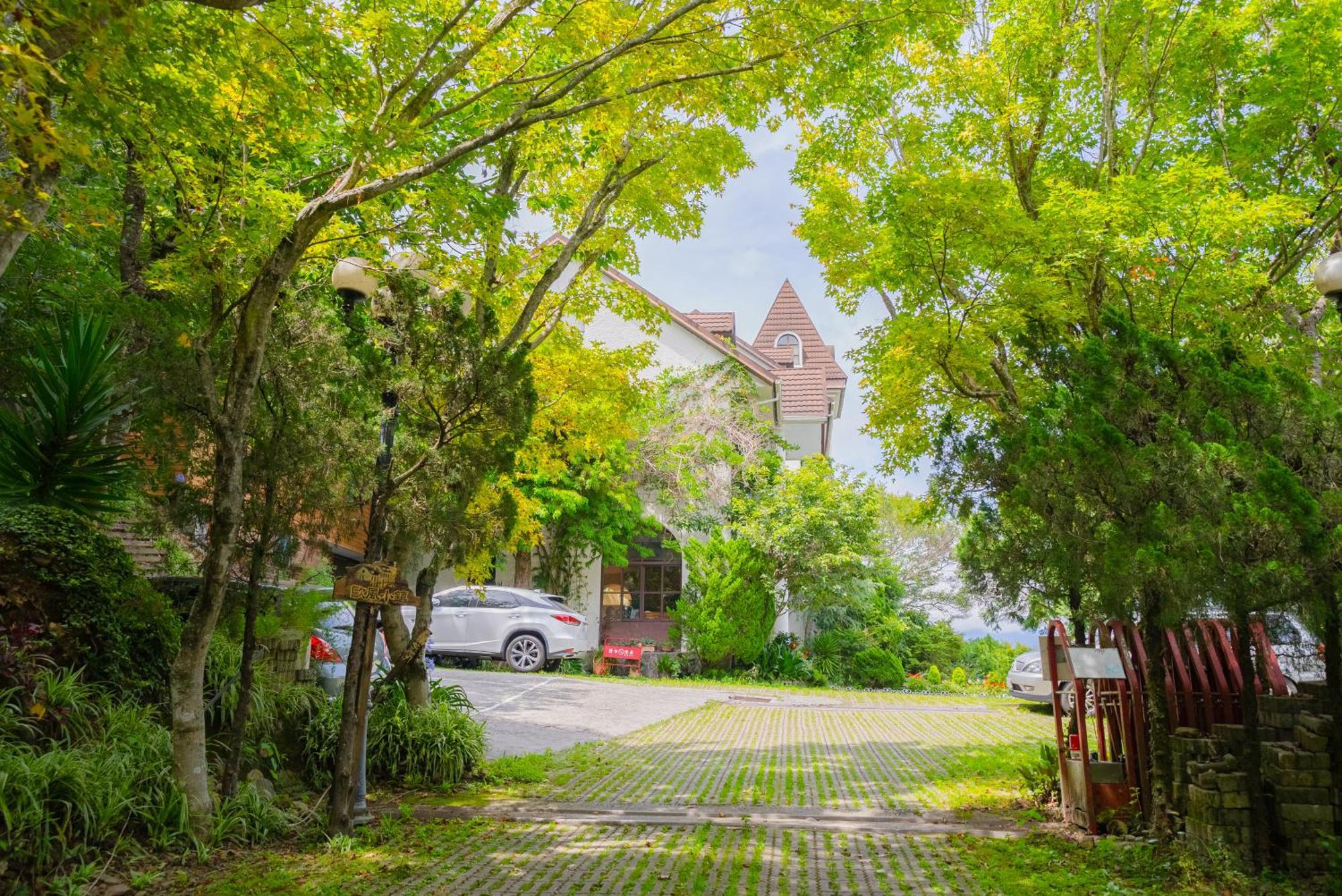 Europe Villa Renai Luaran gambar