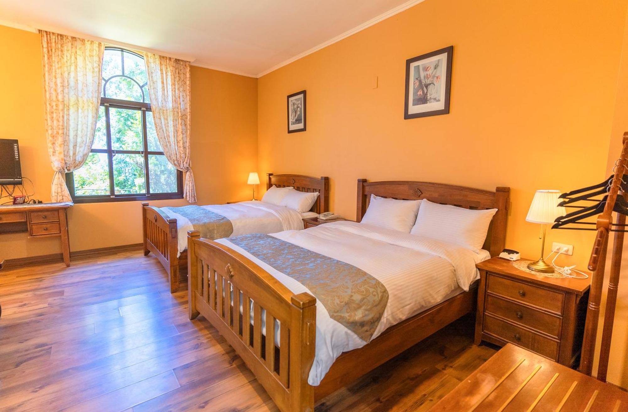 Europe Villa Renai Luaran gambar