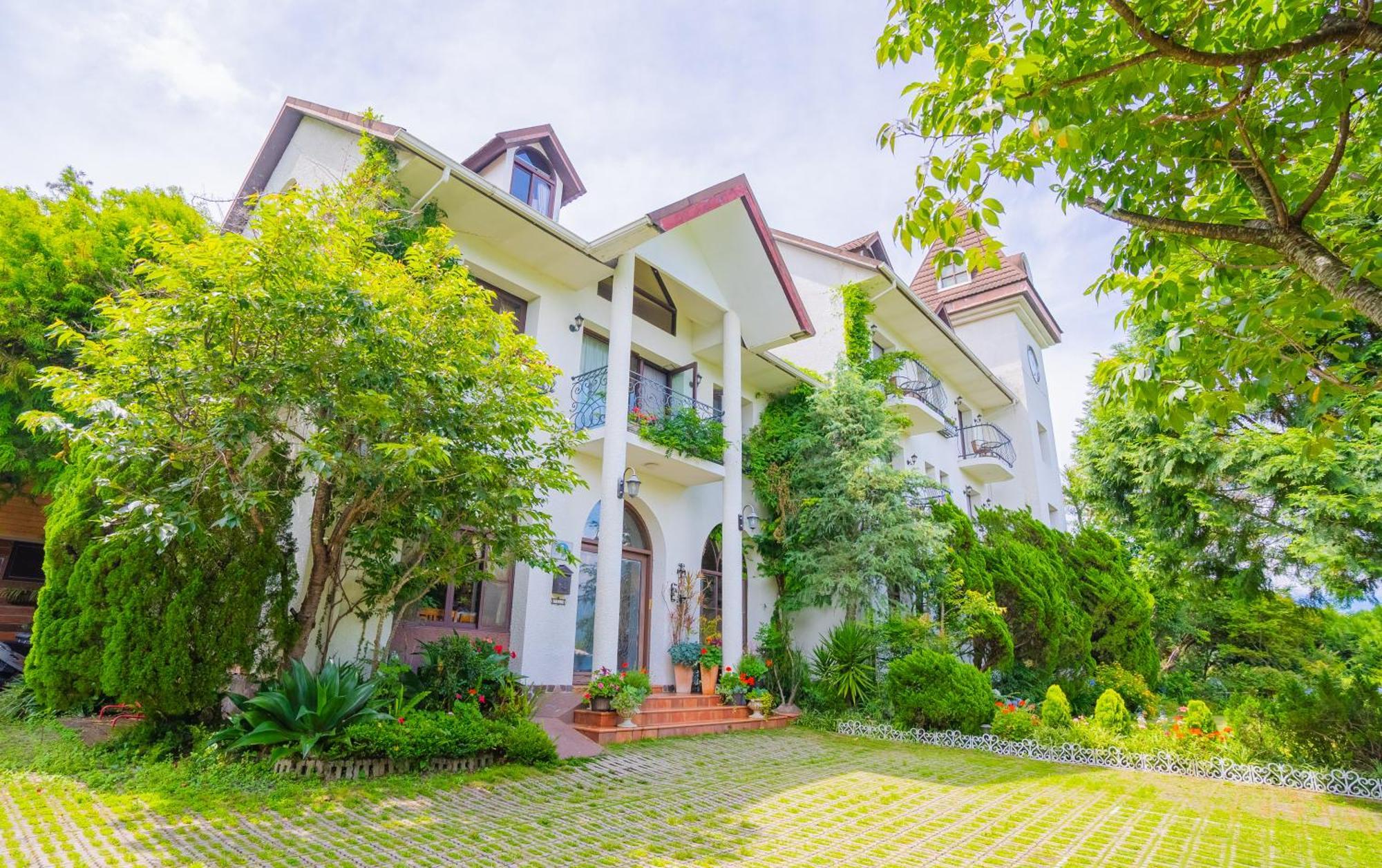 Europe Villa Renai Luaran gambar